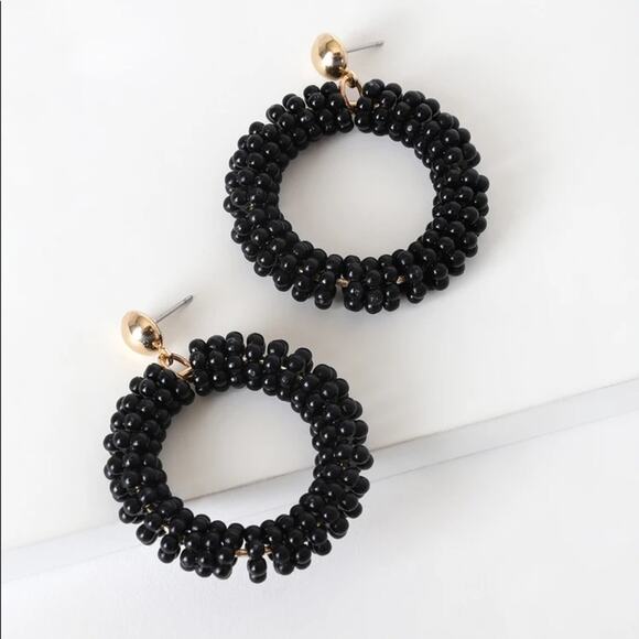 Lulu’s Black Beaded Circle Earrings - Picture 1 of 6